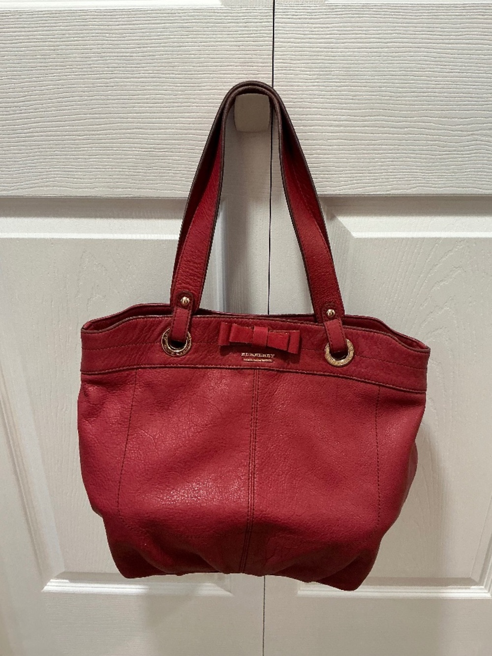 Burberry blue label pebbled leather Red shoulder bag
